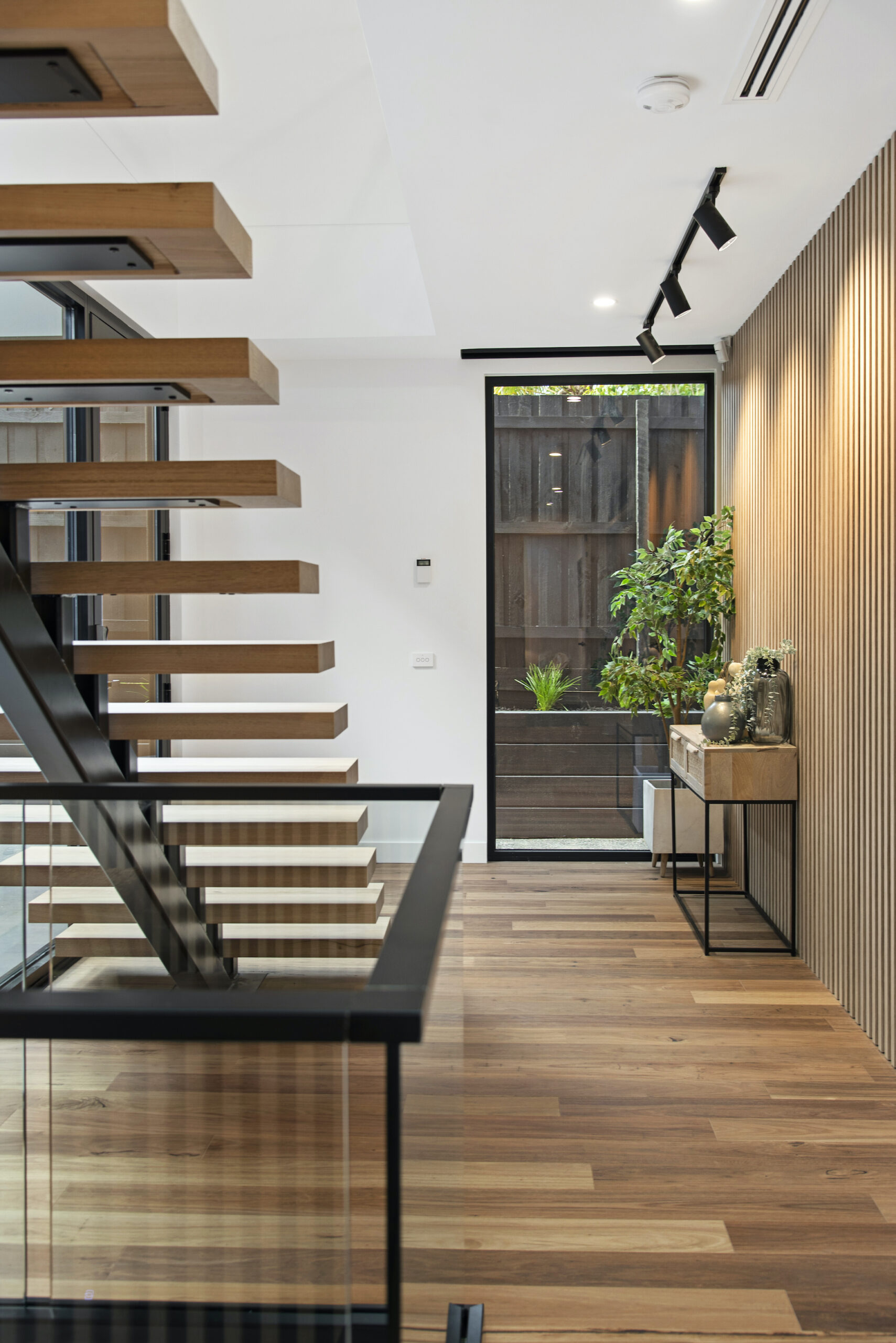 Downloaded-original47638511-MW21aReloweCresBalwyn014